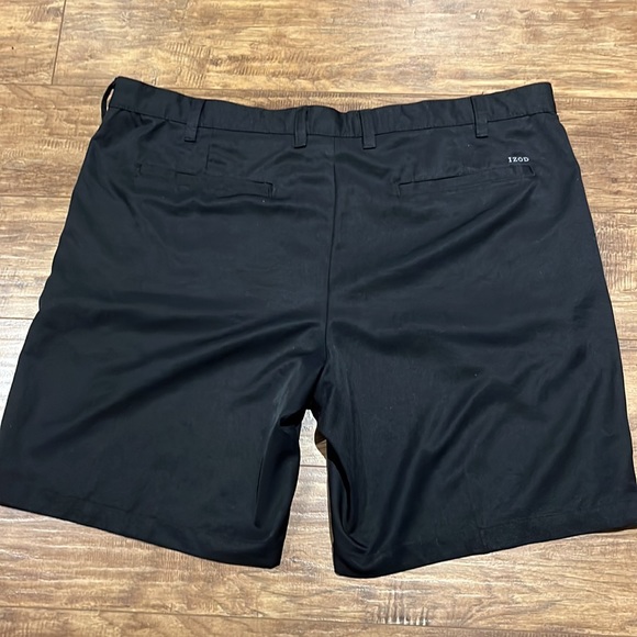 IZOD Golf black shorts - Picture 8 of 11